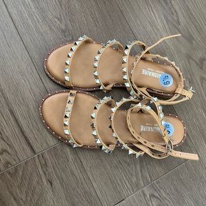 Nude stud sandals